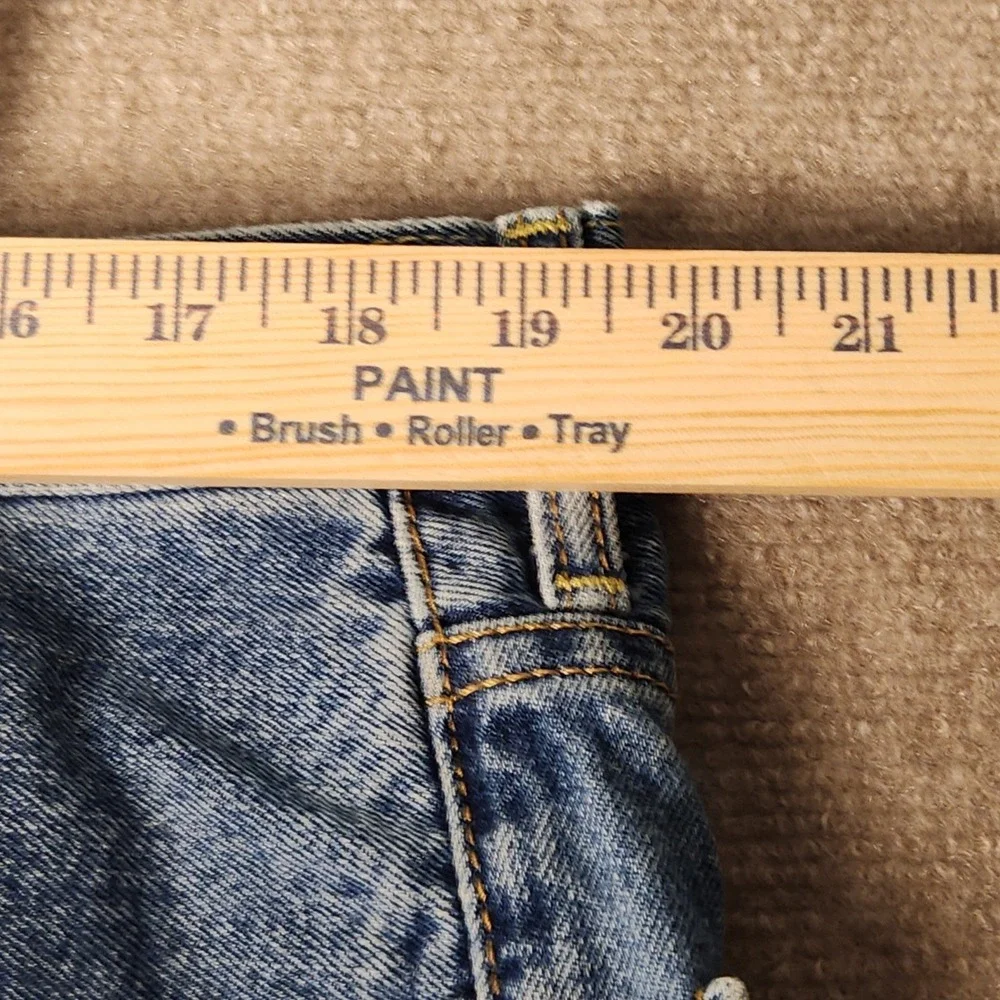 Levis 550 Relaxed Fit Jeans Mens 40x34 Blue Good Tapered Leg Light Wash